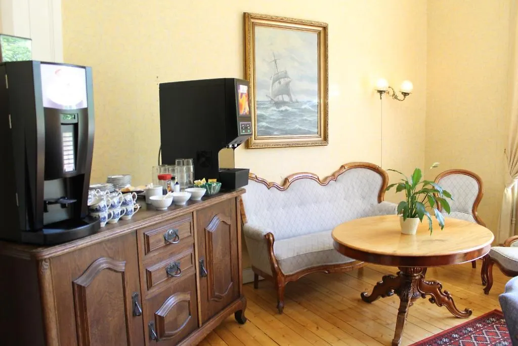 Steens Hotel Steinsland 3*,