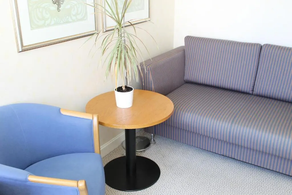 Steens Hotel Steinsland 3*,